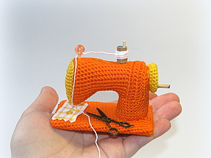 Вяжем миниатюрную швейную машину | Ярмарка Мастеров - ручная работа, handmade
