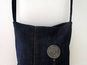 Маленькая сумочка из джинсов с декором молниями | Ярмарка Мастеров - ручная работа, handmade