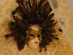 Изготовление венецианской маски с перьями.Техника папье-маше. | Ярмарка Мастеров - ручная работа, handmade