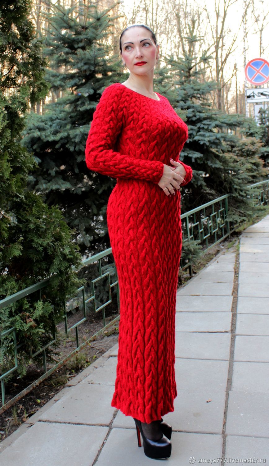 Красное Платье Косами