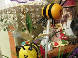 . Погремушка на ручку Пчелка