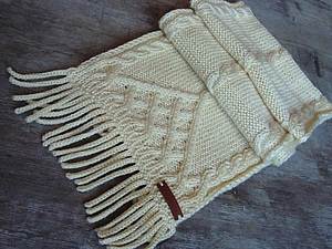 Разные методы завершения вязания шарфиков спицами