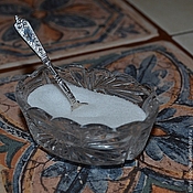 Серебряная чайная ложка "Под гравировку" с гравировкой надписи