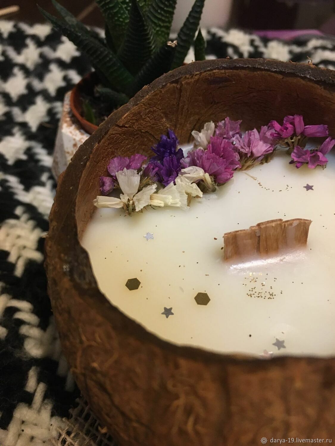 Свеча в кокосе с крышкой в интернет-магазине на Ярмарке Мастеров ...