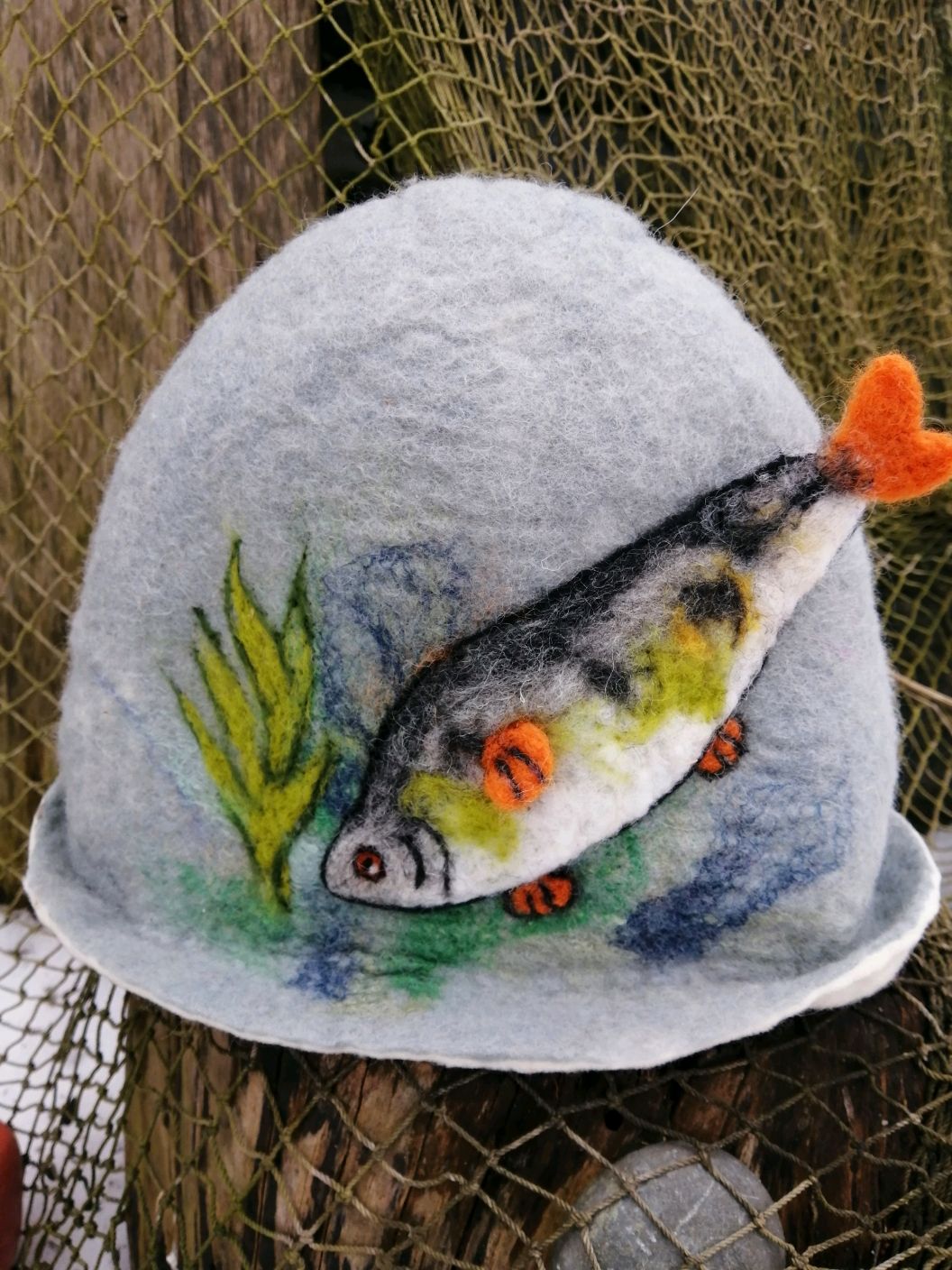 Рыба в шапке