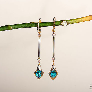 Украшения ручной работы. Ярмарка Мастеров - ручная работа Длинные серьги Листики под золото с голубыми капельками. Handmade.