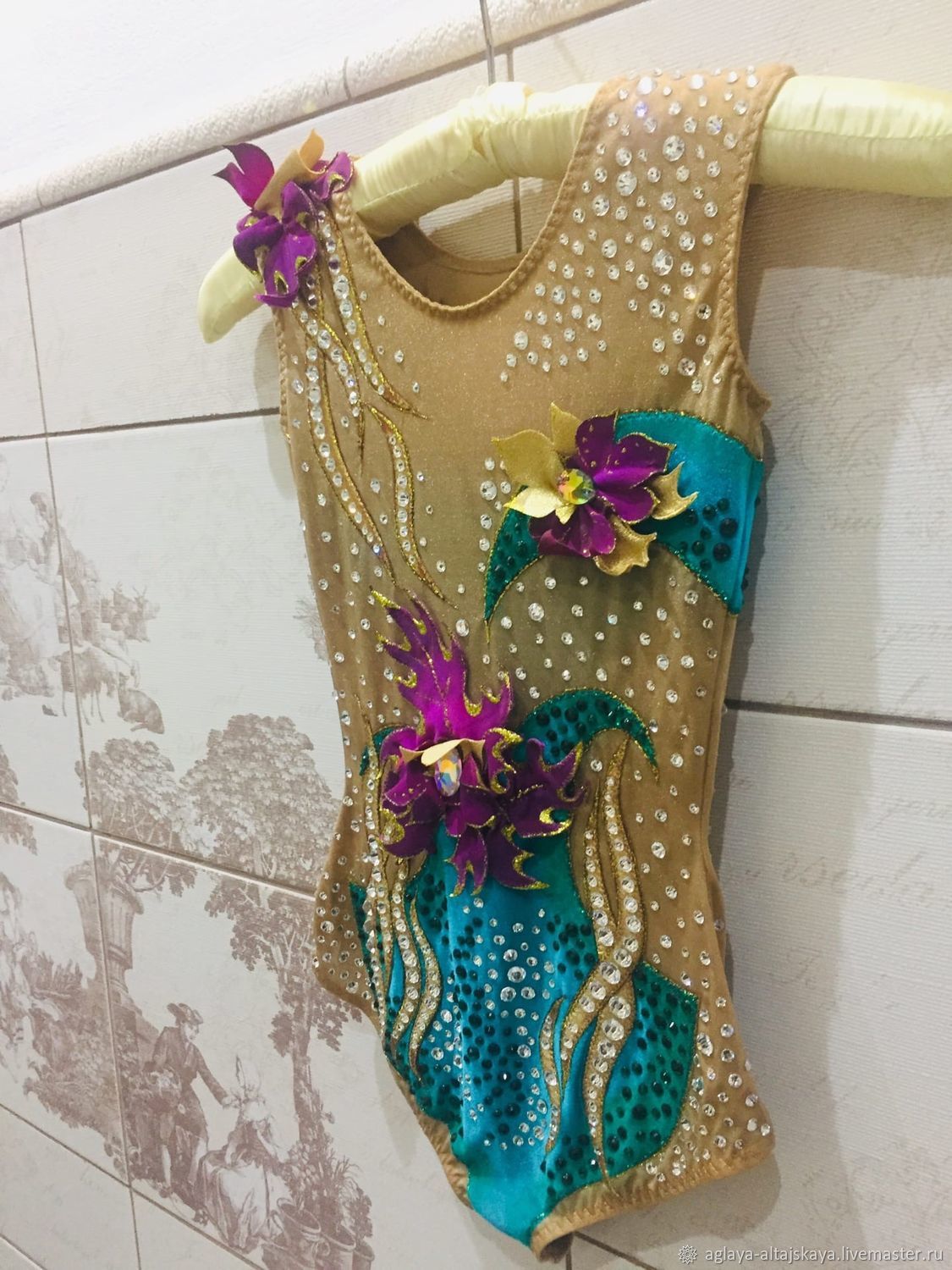 Спортивный инвентарь: КУПАЛЬНИК ДЛЯ ХУДОЖЕСТВЕННОЙ ГИМНАСТИКИ в ...