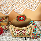 Box Indian motifs