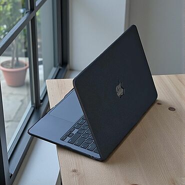 Сумки ручной работы. Ярмарка Мастеров - ручная работа Накладка кожаная для MacBook Pro 14 черный. Handmade.