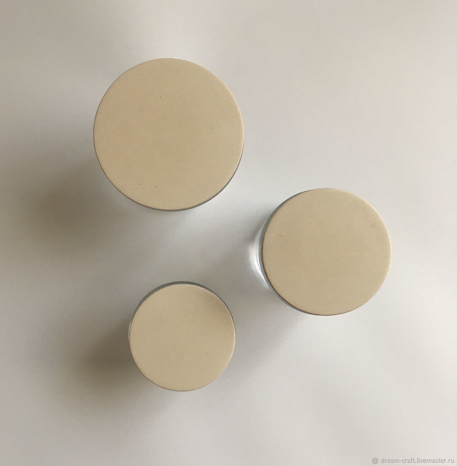 Крышки для свечей из бетона, цвет молочный в интернет-магазине Ярмарка ...