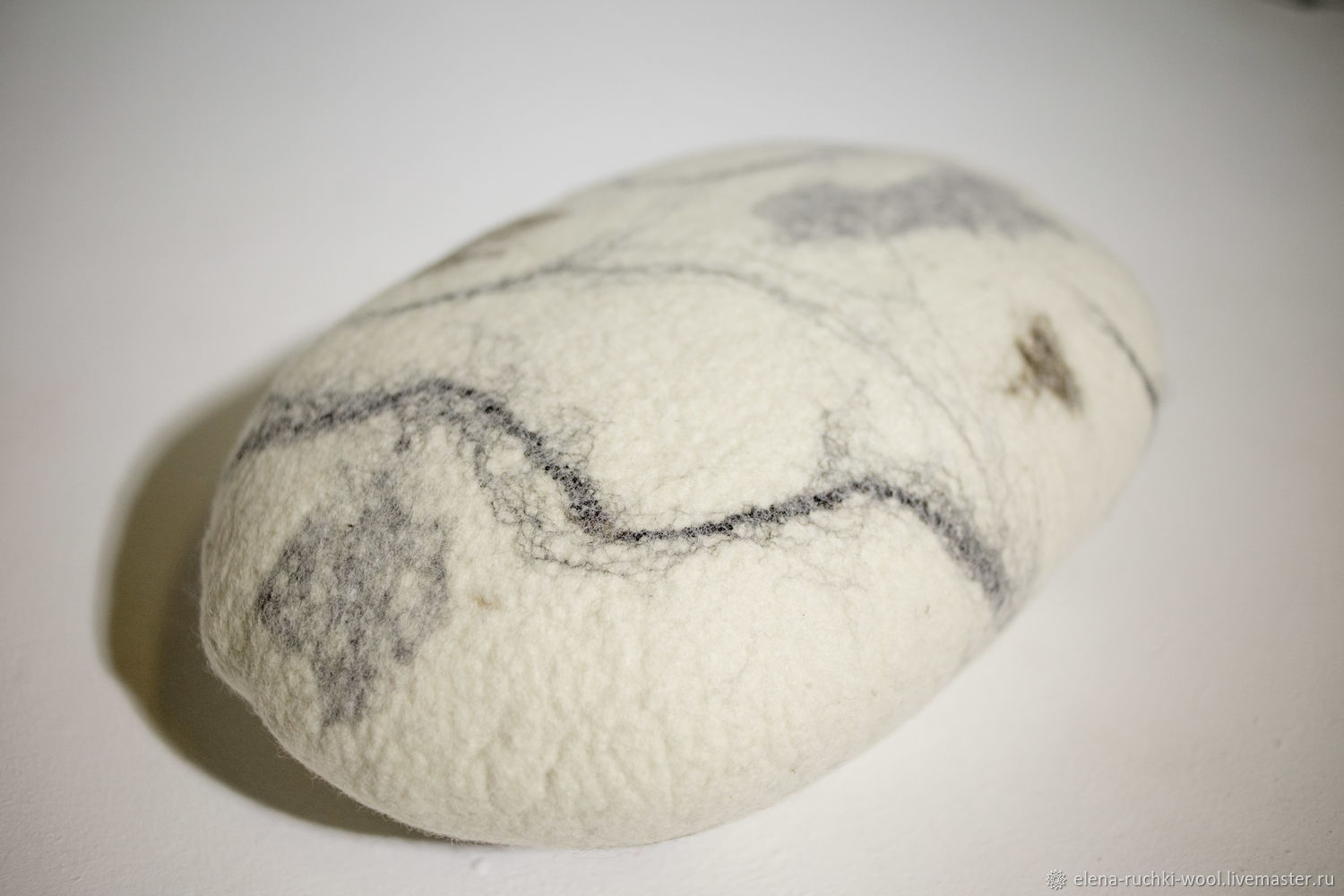 Felted Pillows In The Form Of Stone Kupit Na Yarmarke Masterov