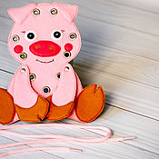 Куклы и игрушки handmade. Livemaster - original item Lacing game for kids made of felt, piglet. Handmade.