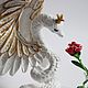 Заказать Фигурка "Змея - королева" (белоснежная крылатая с алой розой). Светлана Хитрово (scir). Ярмарка Мастеров. . Мягкие игрушки Фото №3