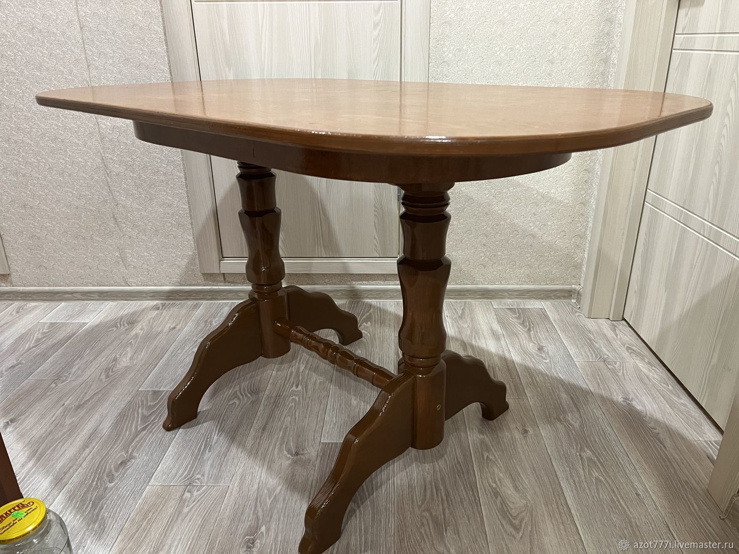 стол на кухню деревянный овальный