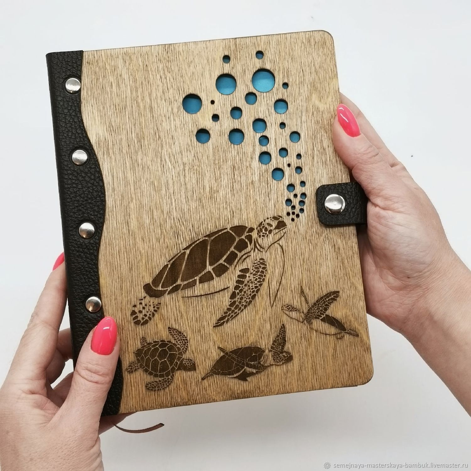 A5 notebook made of wood with leather binding ' Turtles', Notebooks, Krasnodar,  Фото №1