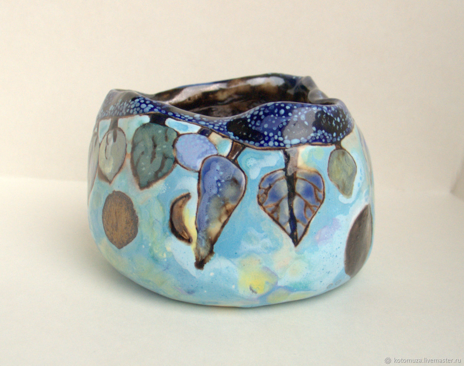 Керамическая ваза с ручной росписью глазурями "Движение луны"