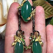 Stud earrings with emerald-doublet