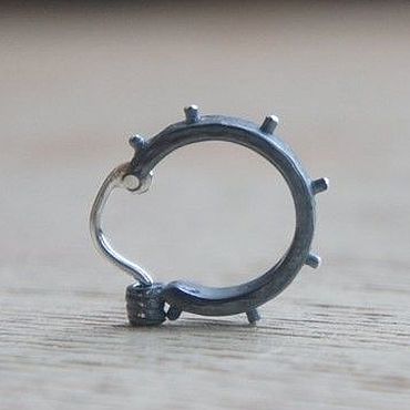 Украшения ручной работы. Ярмарка Мастеров - ручная работа Серьга с шипами. Handmade.