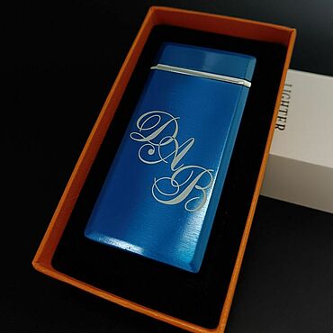 Подарки и сувениры ручной работы. Ярмарка Мастеров - ручная работа Синие usb-зажигалки с гравировкой. Handmade.