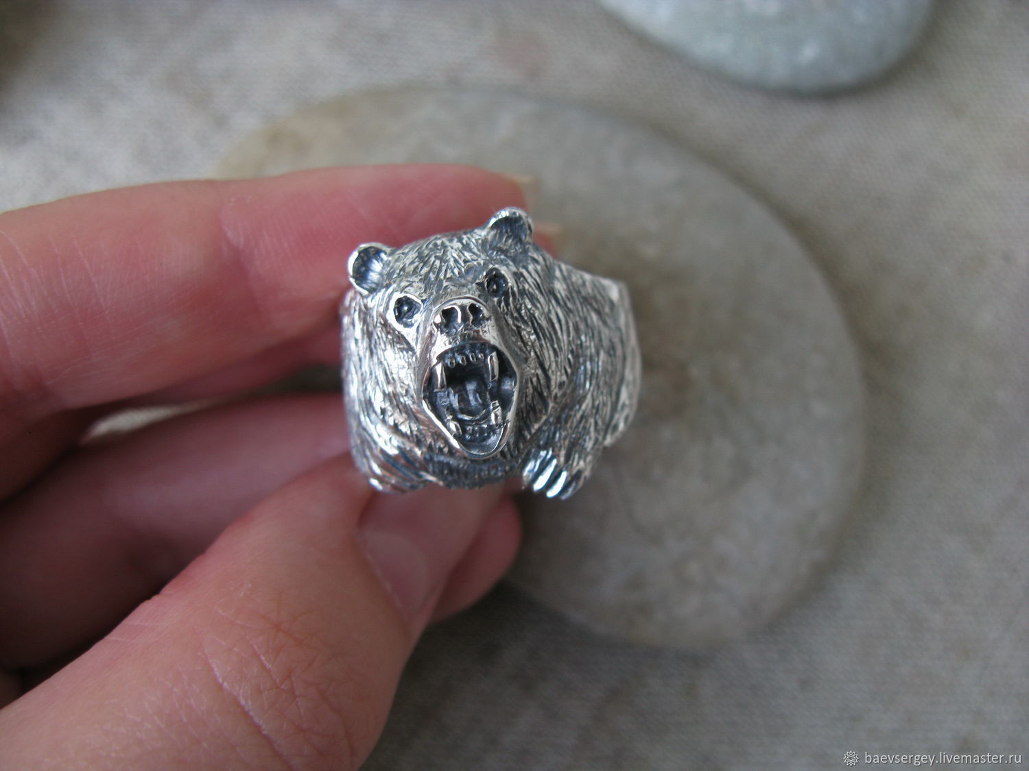 Кольцо с медведем