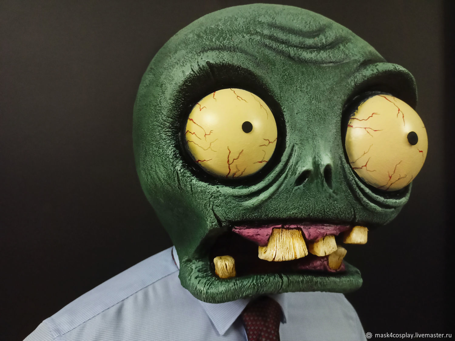 Маска Зомби из игры Zombie from Plants vs. Zombies Cosplay Mask Helmet в  интернет-магазине Ярмарка Мастеров по цене 16000 ₽ – QECWIRU | Маски ...