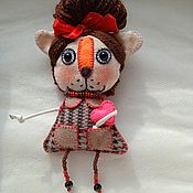 Куколка-Большеножка в костюме мышки
