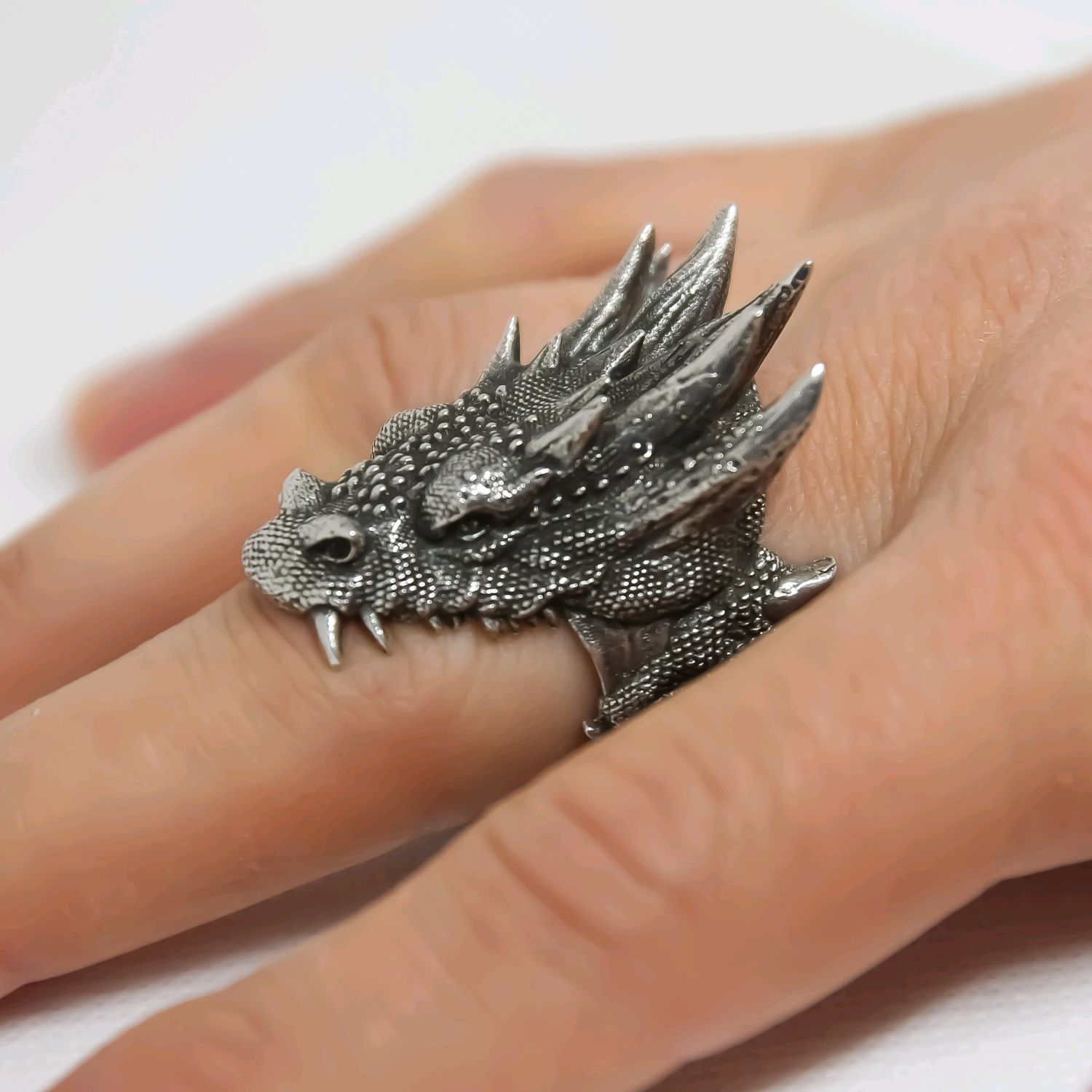 Кольца с драконом
