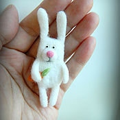 Украшения handmade. Livemaster - original item Brooch: Rabbit with a carrot hare hare. Handmade.
