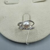 Украшения handmade. Livemaster - original item Silver ring with 7,5 mm white pearls and cubic zirconia. Handmade.