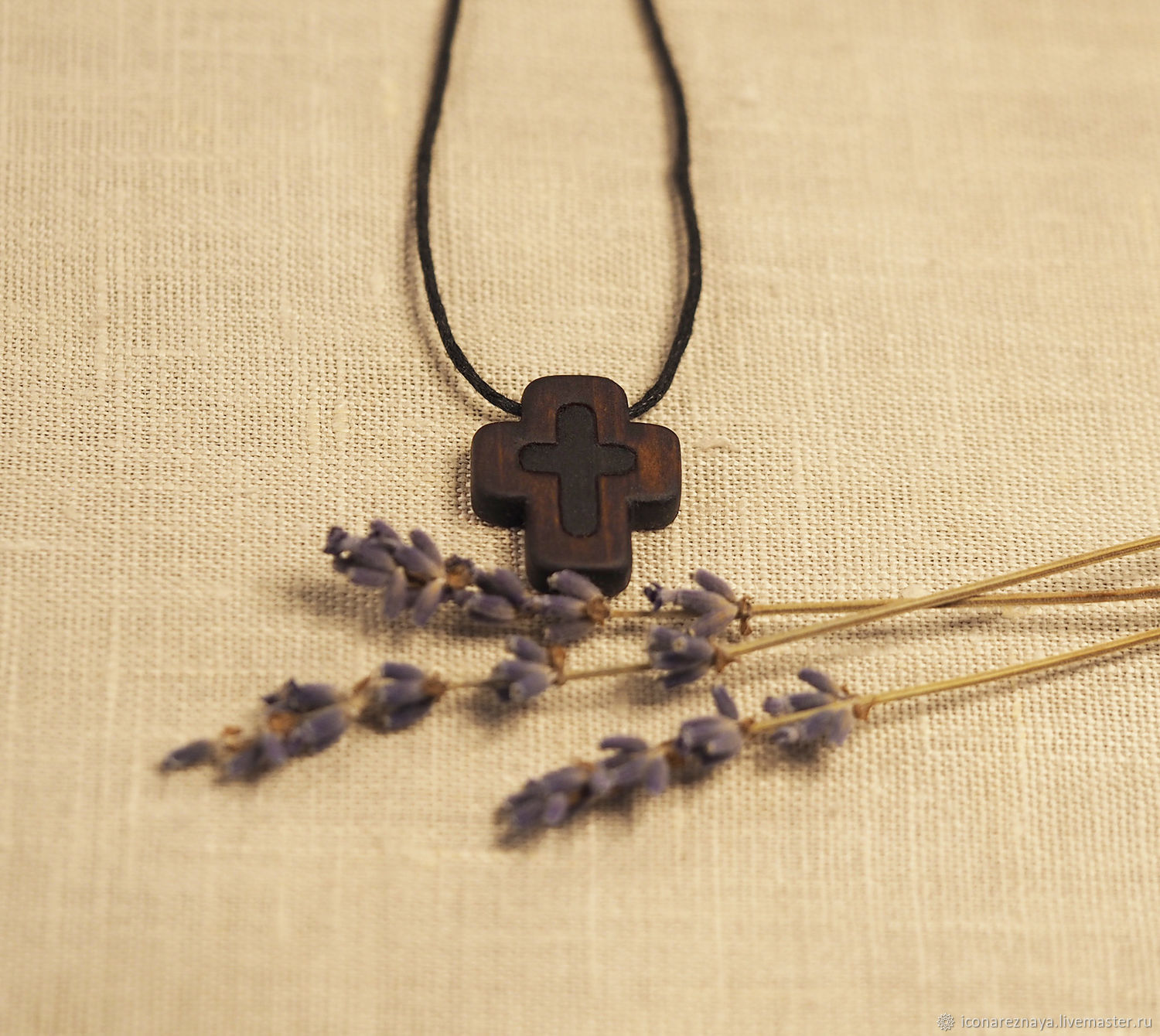 Крестик: Дары - деревянный нательный крест из кипариса купить в ...