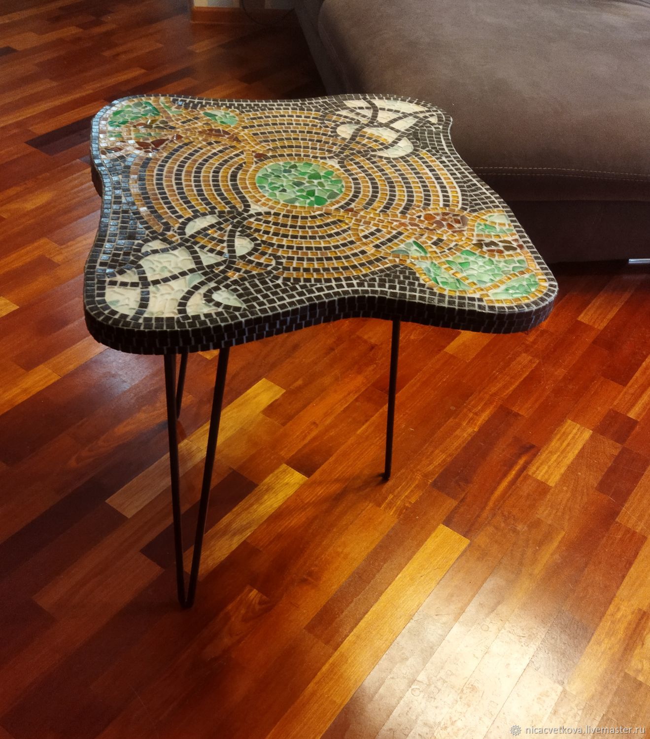кованые столы с мозаикой