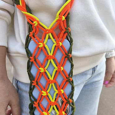 Сумки и аксессуары ручной работы. Ярмарка Мастеров - ручная работа Кросс-боди сумка для телефона, мини сумка макраме. Handmade.