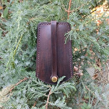 Сумки ручной работы. Ярмарка Мастеров - ручная работа Ключница с кнопкой. Handmade.