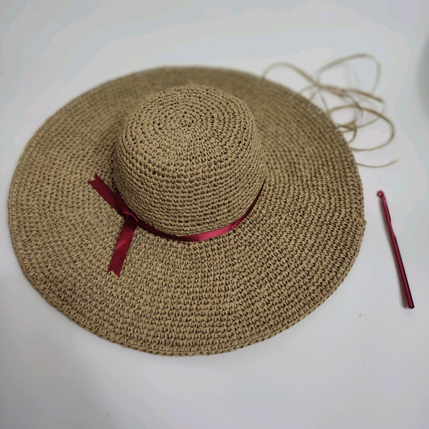 Корзина шляпа. Соломенная шляпа. Соломенная шляпа МК. Соломенная шляпа МК крючком.