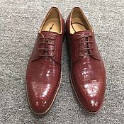 Обувь ручной работы handmade. Livemaster - original item Men`s shoes, classic, crocodile leather, in Burgundy color. Handmade.