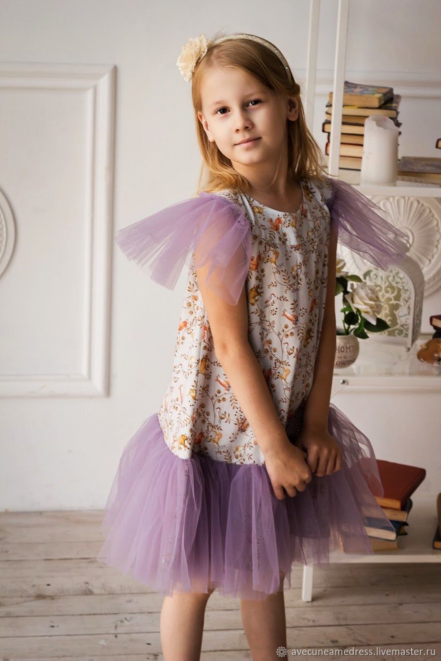 Нарядное детское белое платье из фатина Единорог с фиолетовой лентой