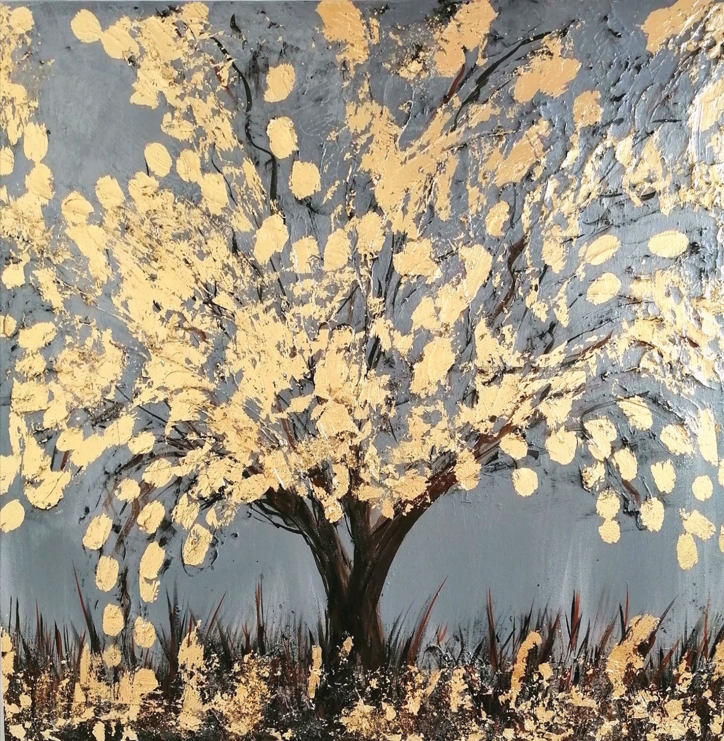 Закат золотит деревья старинной позолотой. Поталь на дереве. Интерьерная картина дерево. Картина дерево с поталью. Картины с золотом.
