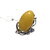 pendant with amber