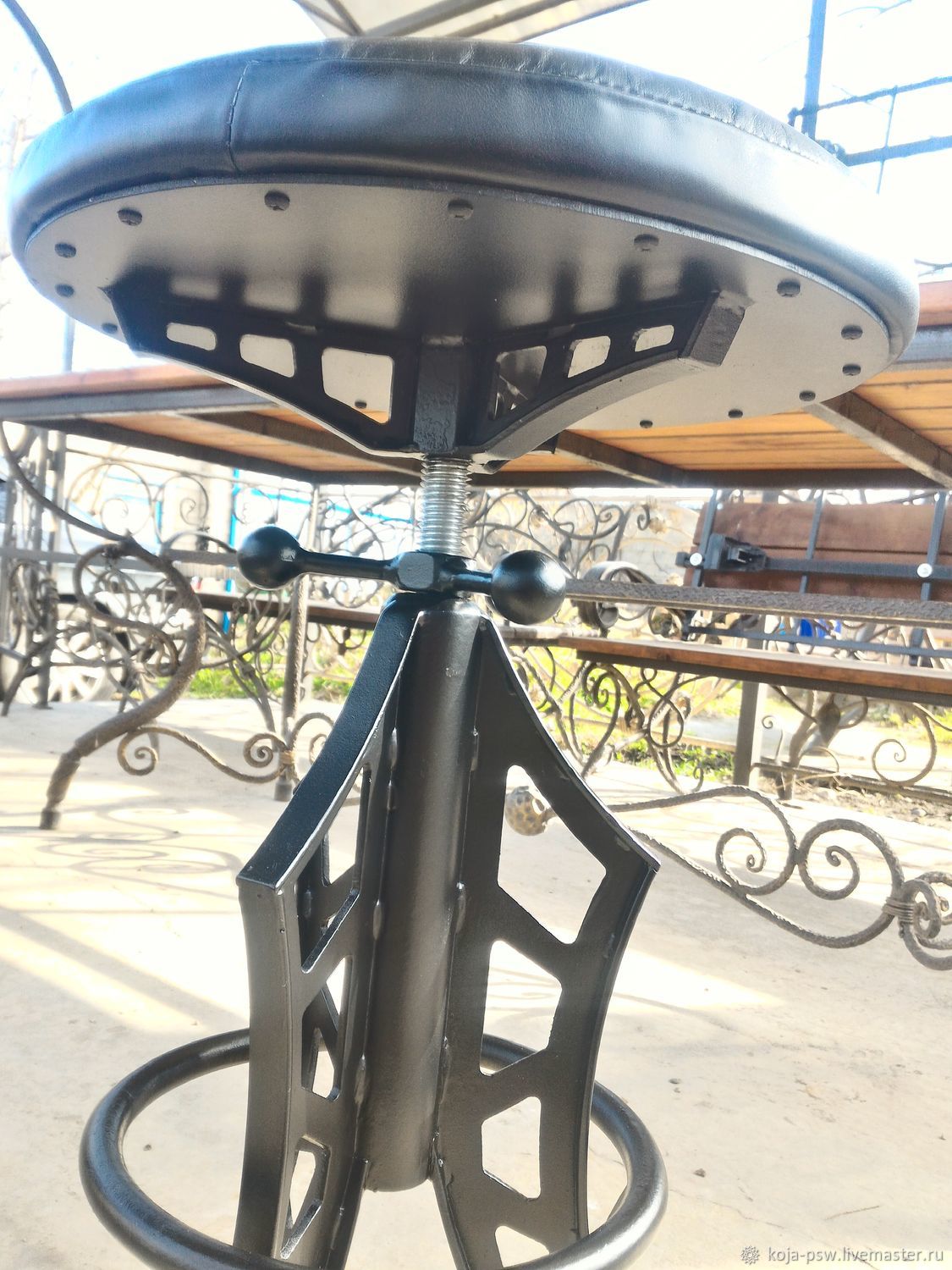 Табуреты лофт высокий купить в интернет-магазине Ярмарка Мастеров по ...