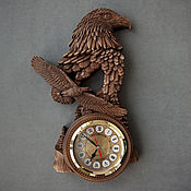 Для дома и интерьера handmade. Livemaster - original item Clocks made of beech Eagles and pine. Handmade.