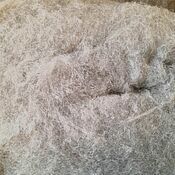 Локоны козы на шкурке 10 × 15 см