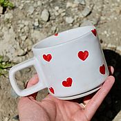 Посуда handmade. Livemaster - original item A smooth mug with red hearts as a gift to a loved one of the heart. Handmade.
