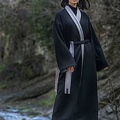 Двусторонняя куртка-кимоно с капюшоном и поясом