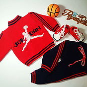 Вязаный спортивный костюм для ребенка "Адидас" на 0-12 месяцев