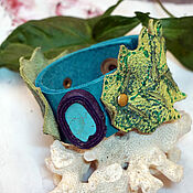 Украшения handmade. Livemaster - original item Blue bracelet with leaves and howlite. Handmade.