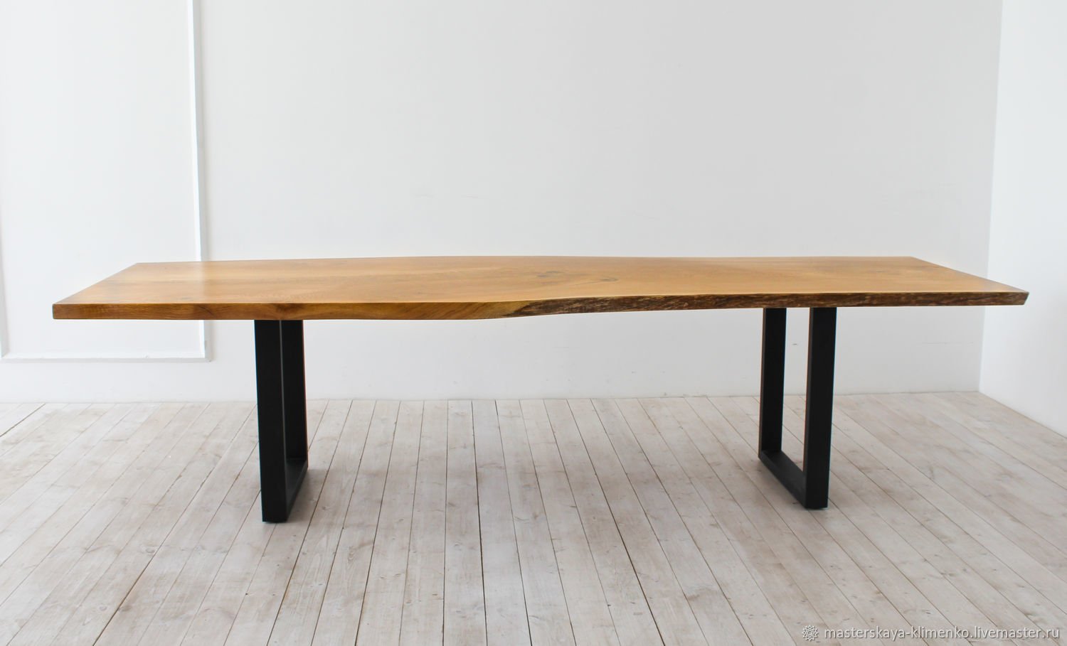 Три больших стола. Обеденный стол Jimi из массива дуба IMR-1051972. Стол обеденный t1712a. Длинный деревянный стол. Стол кухонный длинный.