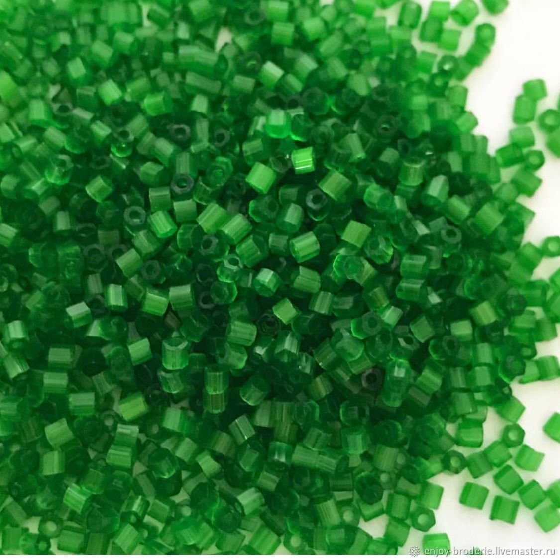 50060 бисер чехия. бисер чехия preciosa 37186 рубка. цвет бисера 50060. бисер зеленый прозрачный. рубка китай №141.