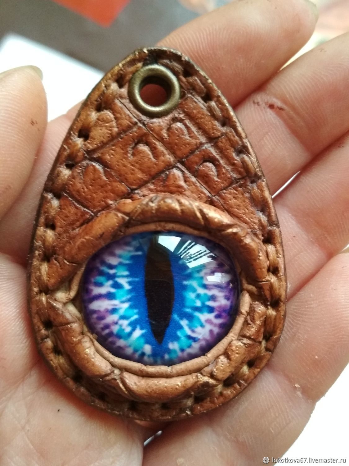 Брелок глаз дракона