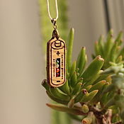 Украшения handmade. Livemaster - original item Wooden oak pendant Battery with engraving and bead insert. Handmade.