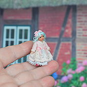 Куклы из полимерной глины  "По ягоды"На подставке